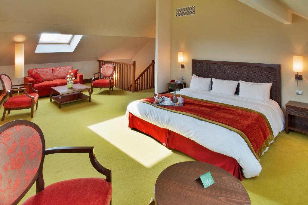 Le Clos Rebillotte Luxeuil-les-Bains Bilik gambar