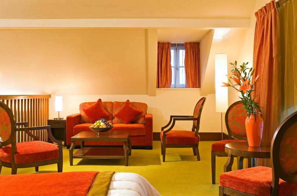 Le Clos Rebillotte Luxeuil-les-Bains Bilik gambar